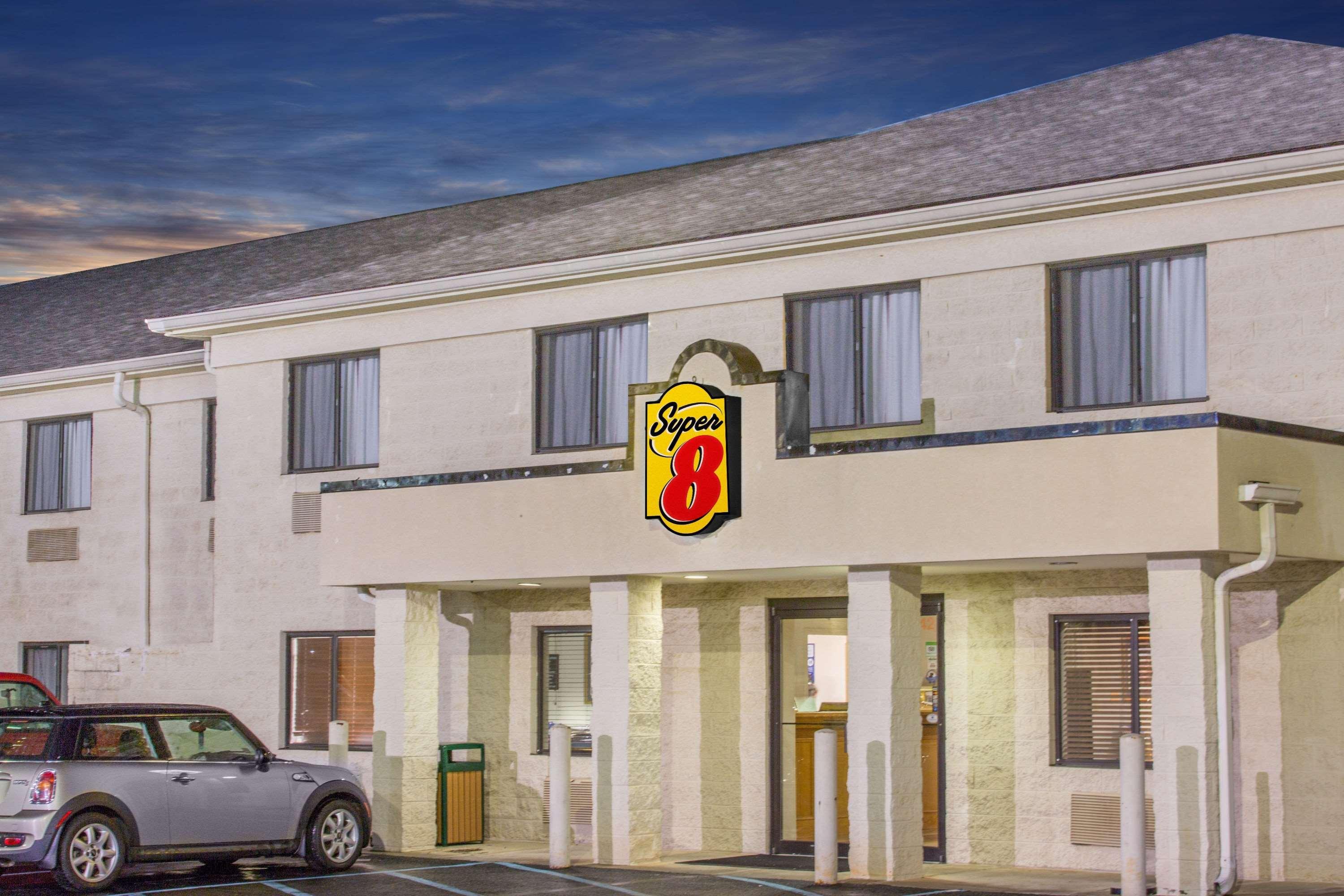 Hotel Super 8 By Wyndham Bedford Exteriér fotografie