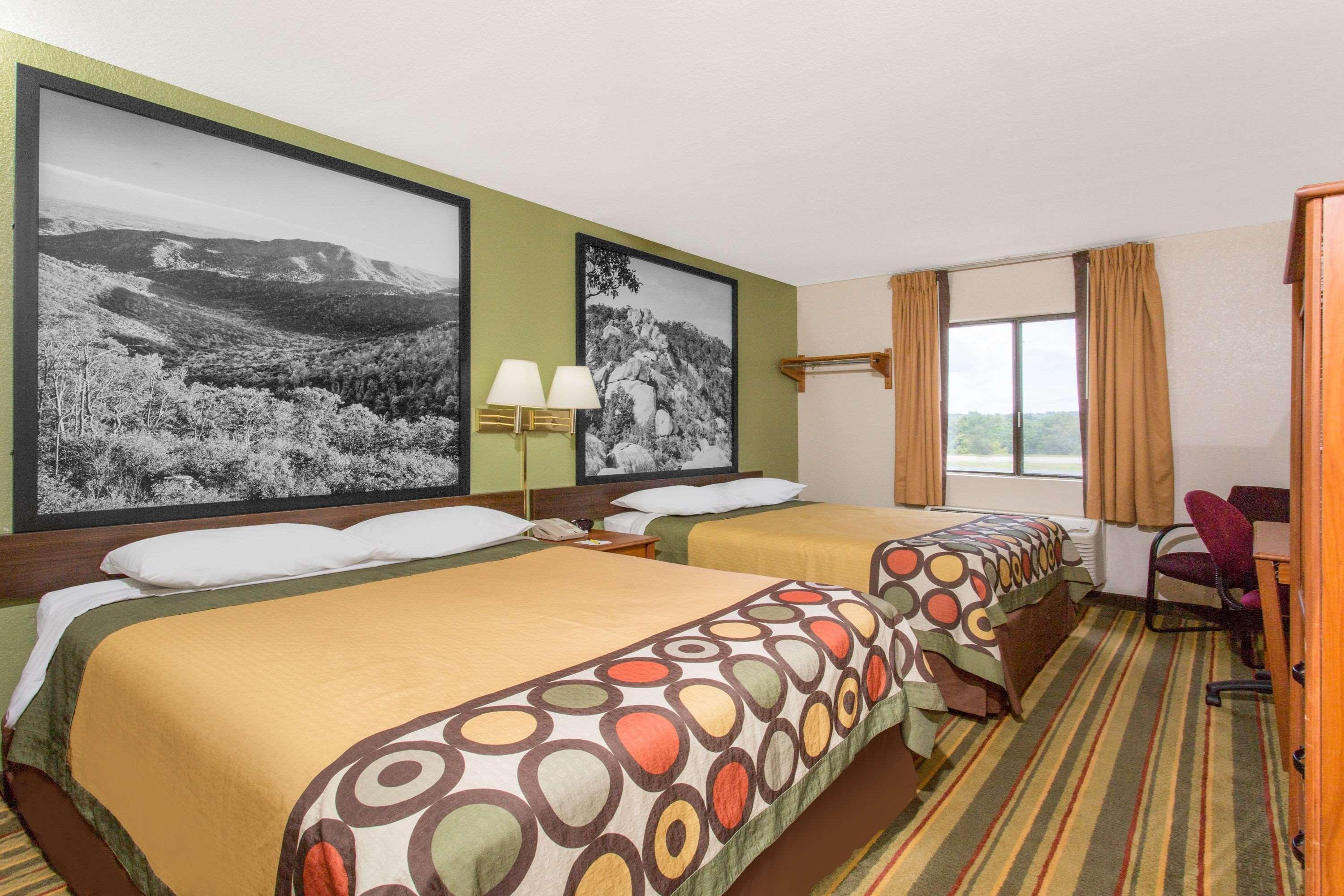 Hotel Super 8 By Wyndham Bedford Exteriér fotografie
